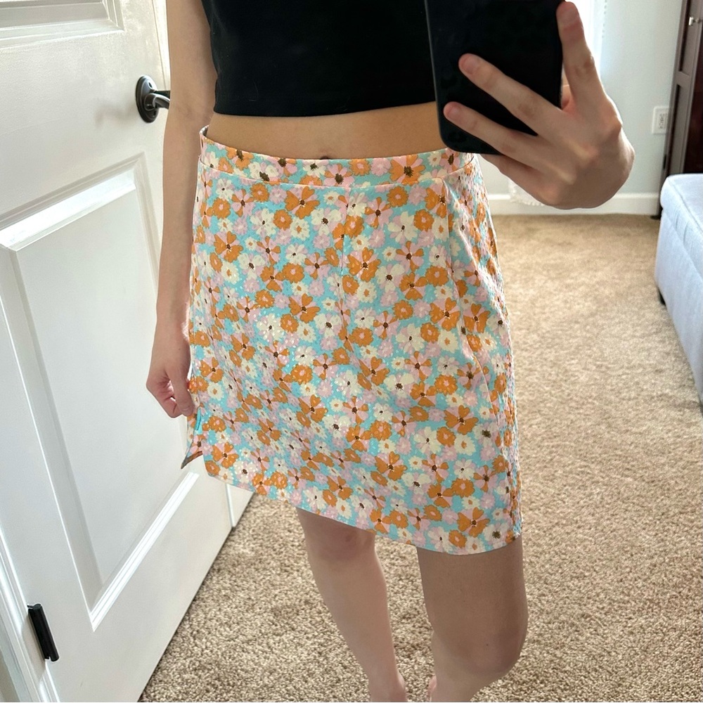 NWOT Lane 201 Floral Skirt